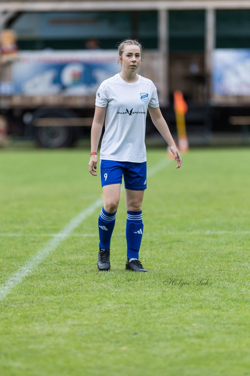 Bild 126 - Loewinnen Cup